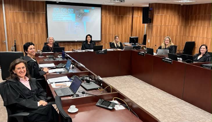 Marco histórico: TJGO realiza primeira sessão formada exclusivamente por mulheres