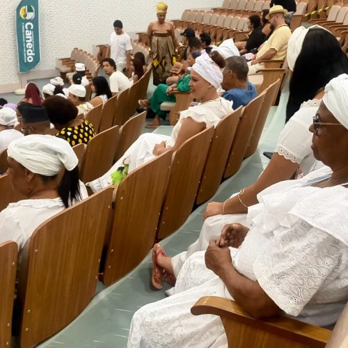 Sankofa emociona público em Senador Canedo com noite de cânticos africanos e ancestralidade
