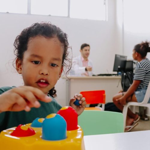 Senador Canedo inicia triagem médica para encaminhamento de crianças à Clínica Teia