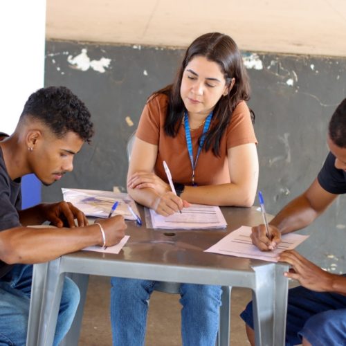 Senador Canedo realiza processos seletivos com vagas imediatas em indústria e construção civil