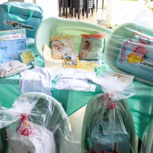 SEMACS entrega 43 kits natalidade a gestantes e puérperas assistidas pelo município
