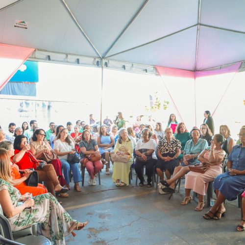 SENAPREV homenageia mães aposentadas e anuncia nova sede para junho
