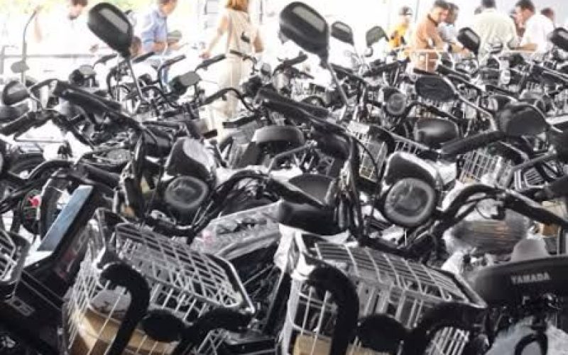 Governo investe R$ 5 milhões em bicicletas elétricas para agentes de saúde em Goiás