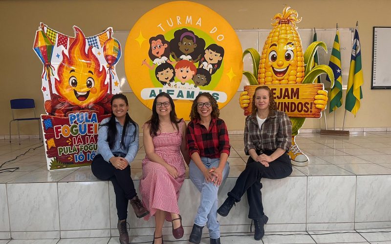 Servidores da Educação participam de formação do AlfaMais
