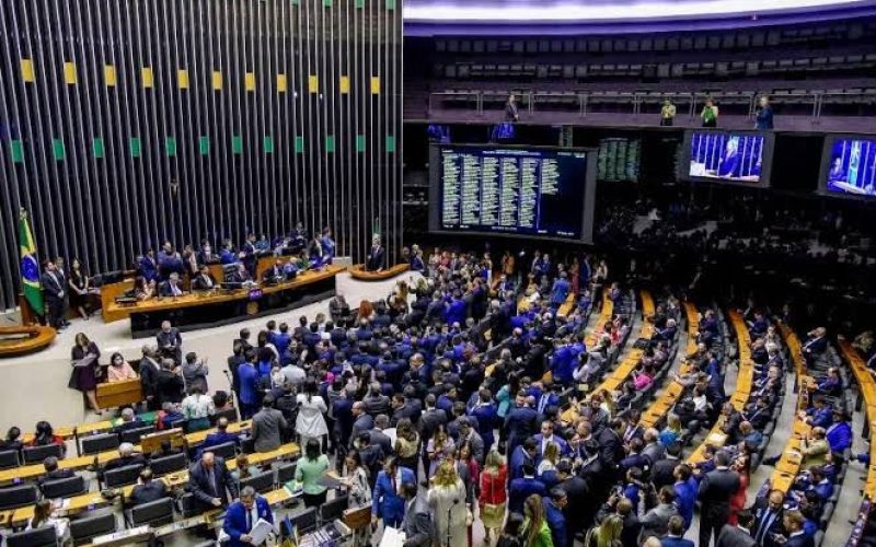 Câmara aprova projeto que reconhece TDAH como deficiência e amplia direitos