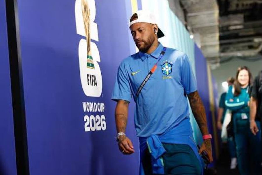 Neymar tem retorno oficializado ao Santos para definição de futuro