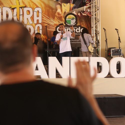 É NESTE SÁBADO! Adora Canedo promete lotar a Praça Criativa com Isadora Pompeo