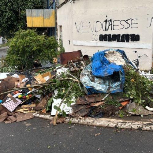Dengue: denúncia resulta em ação do Núcleo de Vetores em imóvel abandonado de Senador Canedo