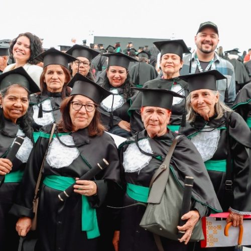 Inclusão digital: 21 idosos de Senador Canedo concluem o programa Cidadão Tech 60+