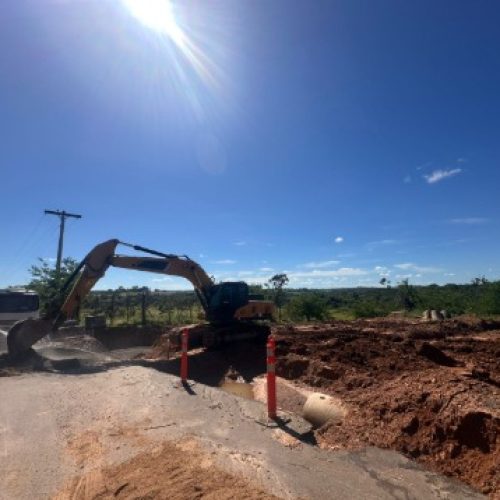 Intervenção de drenagem melhora escoamento de água na Avenida Paraíso