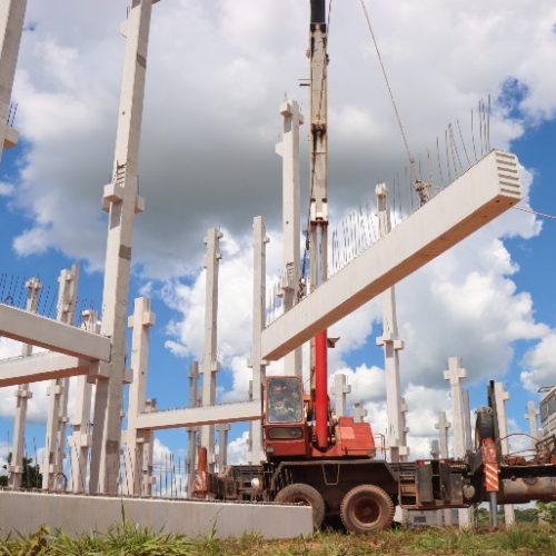 Obras do Hospital Municipal de Senador Canedo avançam para fase de montagem de vigas e lajes