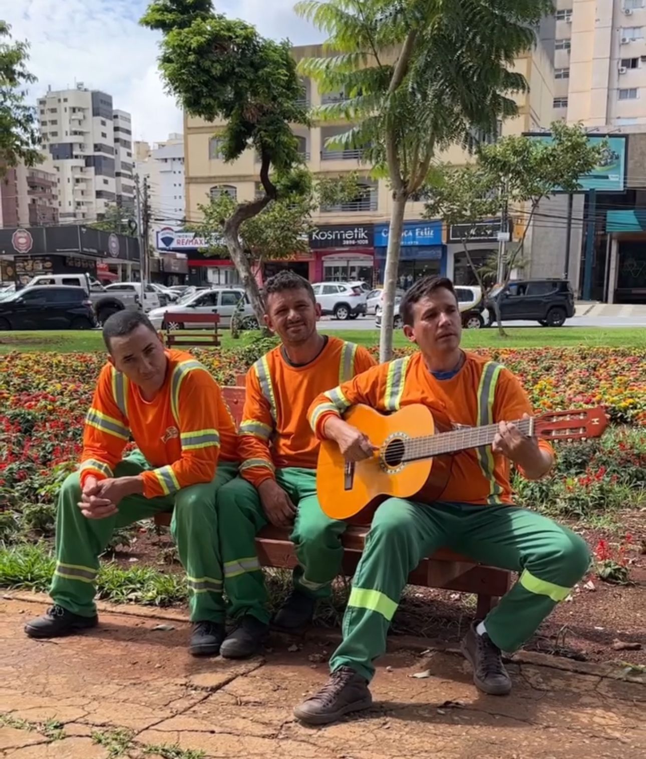 Comurg: Pilar Essencial para a Limpeza e Bem-Estar de Goiânia, servidores apresentam muito talento!