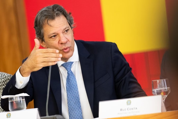 Haddad apresenta 25 prioridades econômicas para 2025-2026, incluindo isenção de IR para quem ganha até R$ 5 mil