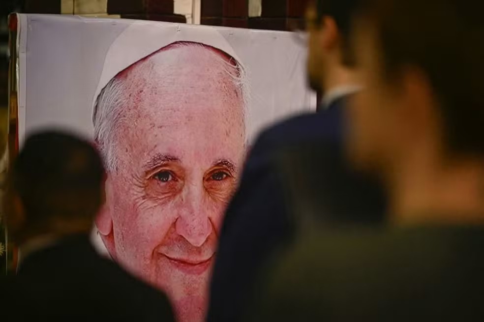 Morte de Francisco abre disputa ideológica na Igreja; novo papa será escolhido entre 5 e 10 de maio