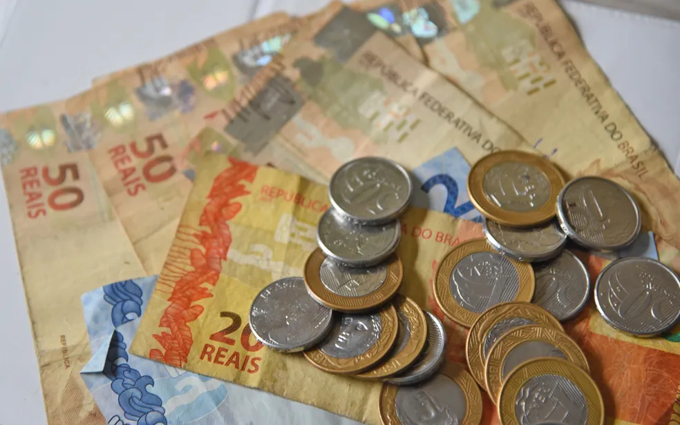 Governo projeta salário mínimo de R$ 1.630 em 2026; reajuste pode gerar impacto de R$ 44,8 bilhões nas contas públicas