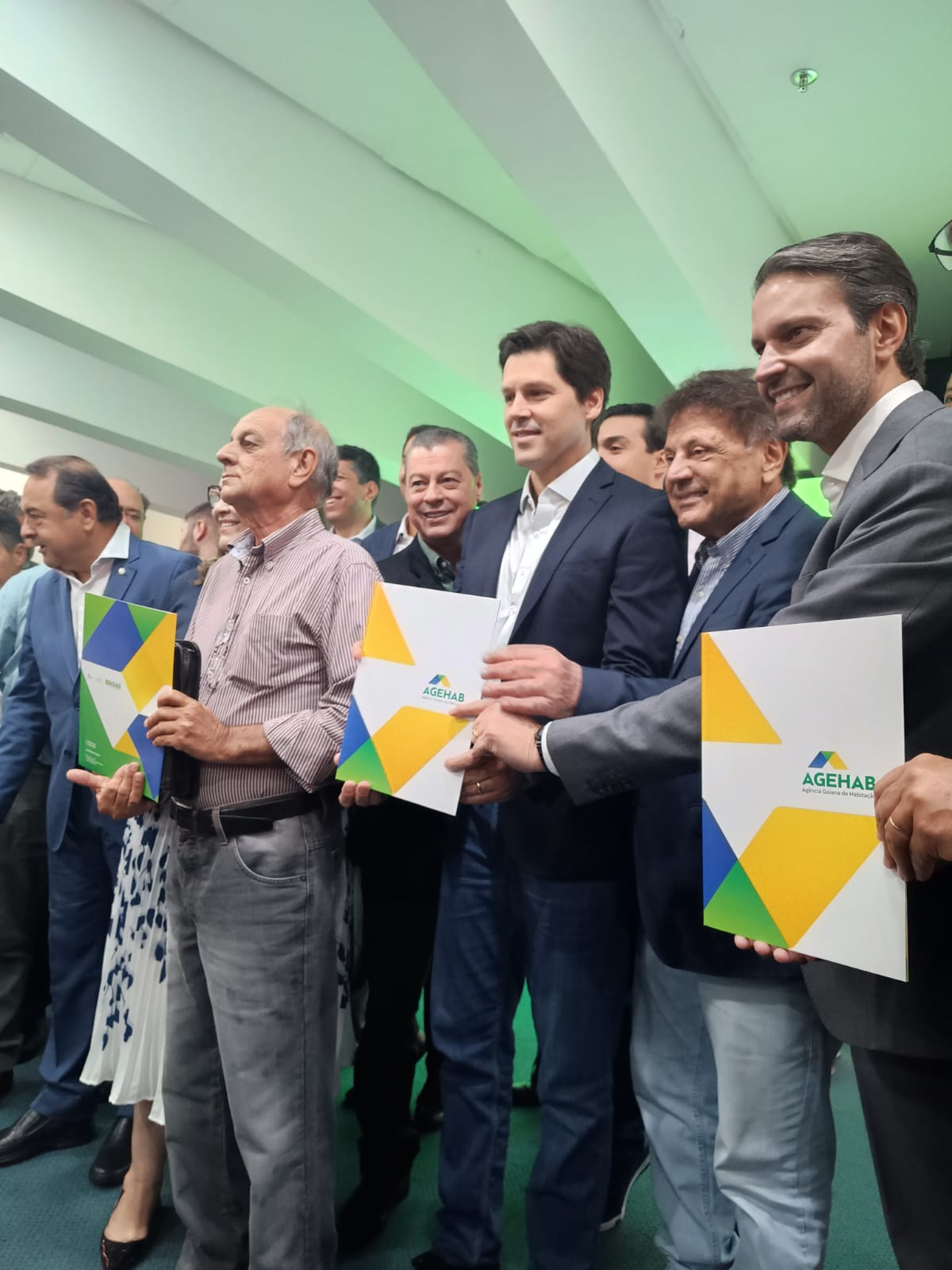 Goiás amplia programa habitacional com 3.230 novas casas a custo zero em 64 municípios