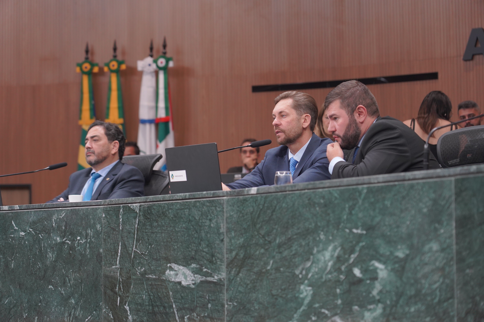 Goiás projeta orçamento de R$ 47,8 bilhões para 2026 com foco em saúde, educação e segurança