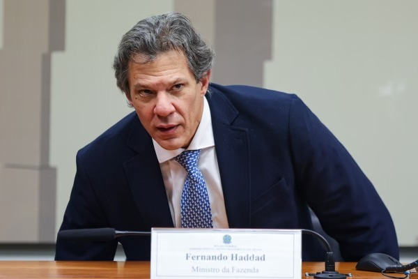 Haddad critica brechas que elevaram gasto tributário e defende MP para reforçar arcabouço fiscal