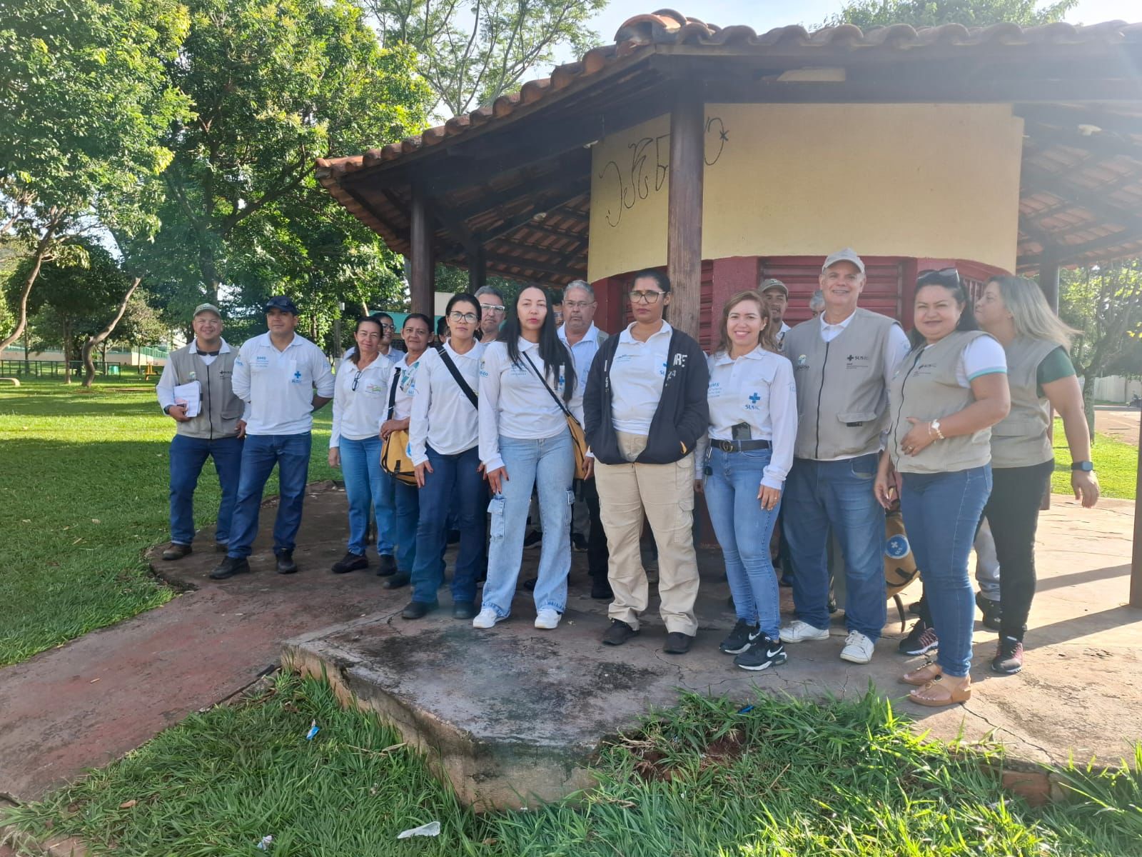 Mutirão contra a dengue reforça prevenção no Morada do Morro
