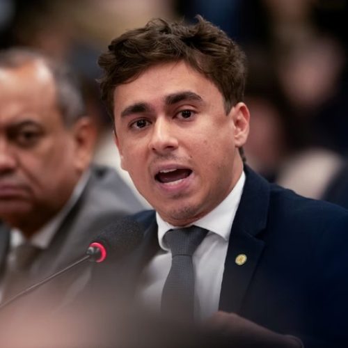 Nikolas Ferreira protocola pedido de impeachment de Lula por conduta na política externa