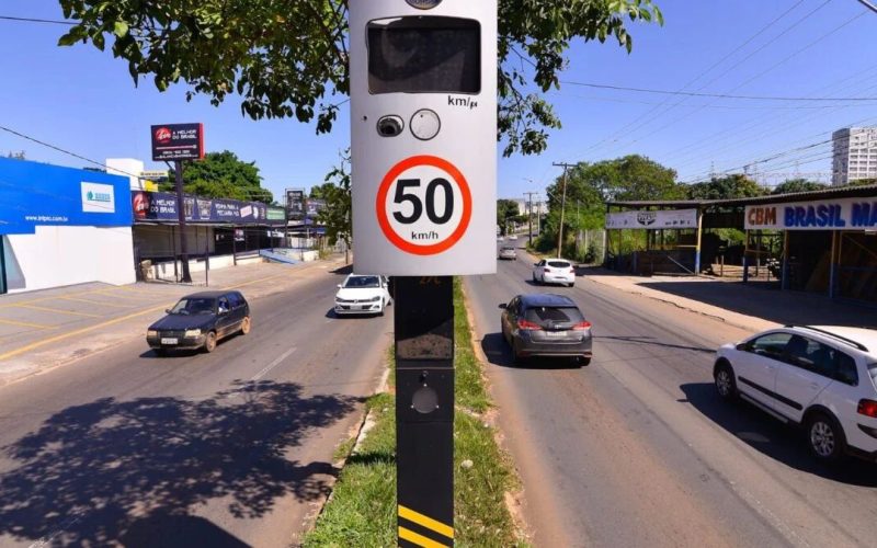 TCM-GO analisa possível anulação de R$ 39 milhões em multas de trânsito em Goiânia