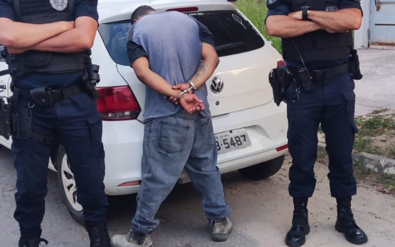GCM de Senador Canedo recupera carro roubado e prende suspeito após perseguição