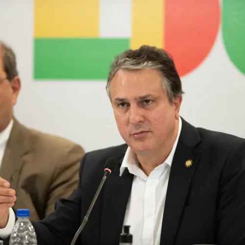 Ministro garante que Enem 2025 não será cancelado e reforça segurança após vazamento de questões