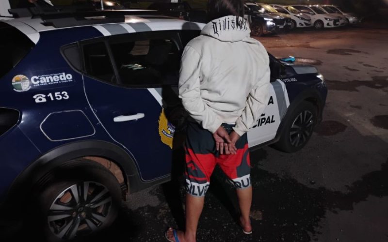 Suspeito de tráfico é detido em Senador Canedo