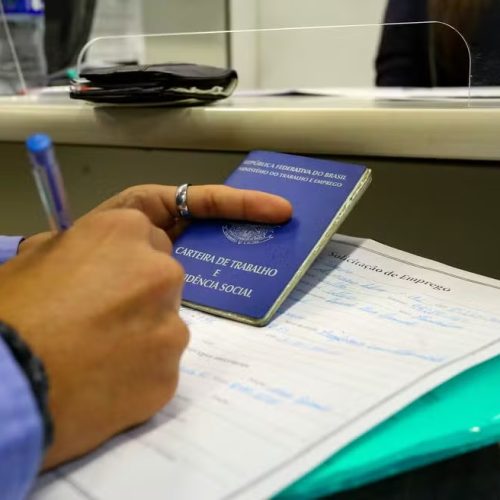 Desemprego sobe para 6,5%, mas segue no menor nível para janeiro desde 2012