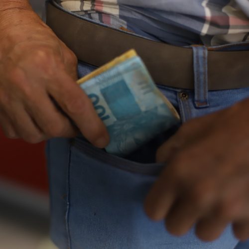 Renda per capita em Goiás atinge recorde histórico e supera média nacional em 2024