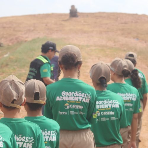 Guardiões Ambientais Mirins aprendem sobre preservação em visita ao viveiro de Senador Canedo