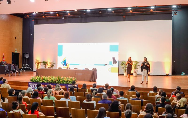 Senador Canedo participa de evento nacional sobre proteção e manejo de animais