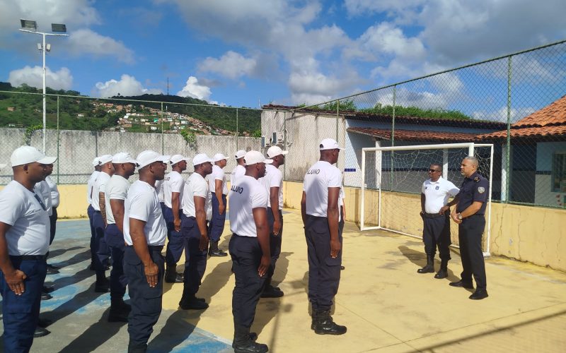 GCM de Senador Canedo ministra curso para alunos das Guardas do Recôncavo Baiano