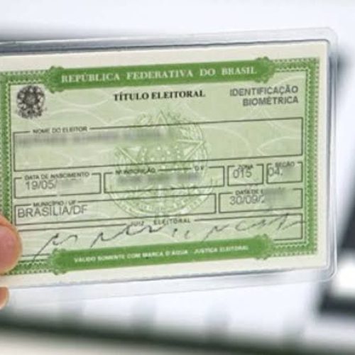 Prazo para tirar título de eleitor termina nesta quarta-feira