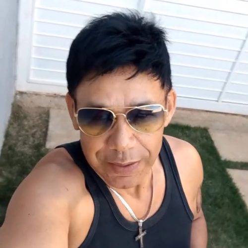 Após polêmica com Zezé Di Camargo, sósia diz que nunca tentou se passar pelo cantor