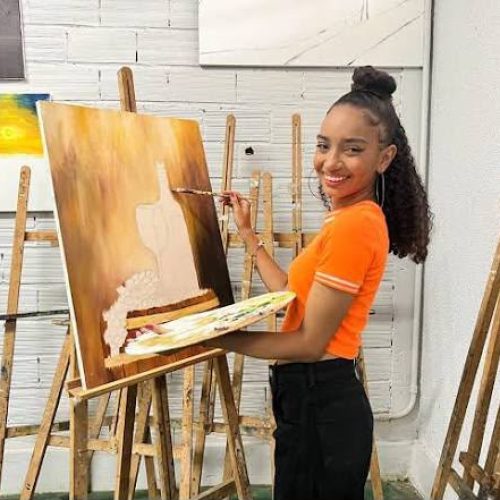 Senador Canedo oferece aulas gratuitas de desenho artístico; veja como participar