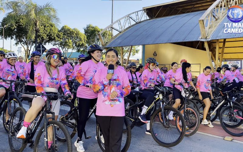 Evento Pedalando com Elas reúne centenas de ciclistas para celebrar o Mês da Mulher