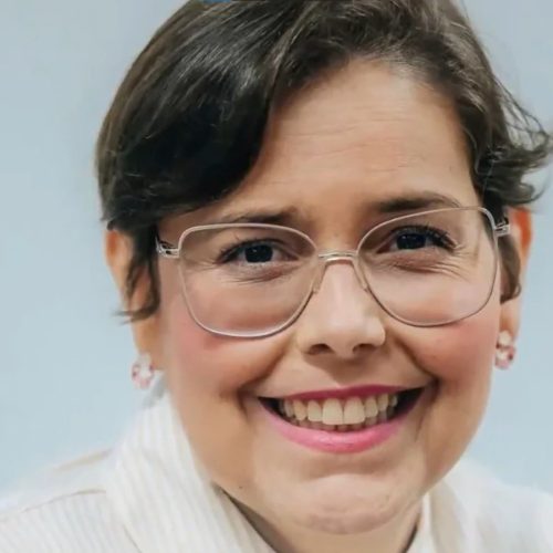 TV Mais Canedo homenageia legado e trajetória da vereadora Tia Fernanda no município