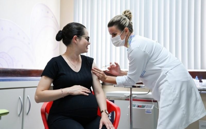 Senador Canedo amplia vacinação contra o Vírus Sincicial Respiratório em todas as unidades de saúde