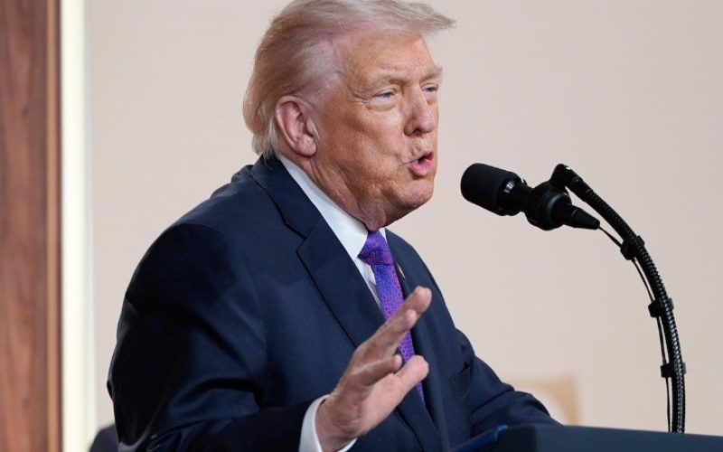 Trump critica show de Bad Bunny no Super Bowl e gera repercussão nas redes