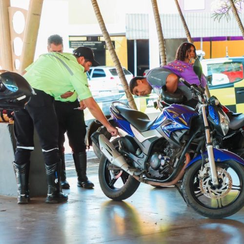 Blitz educativa e de fiscalização reforça segurança no trânsito em Senador Canedo