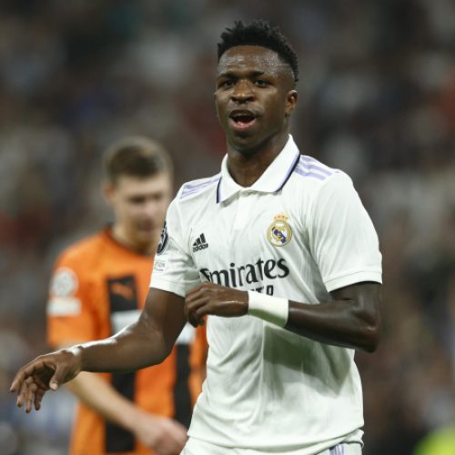 Vini Jr. é alvo de racismo antes de partida pela Copa do Rei